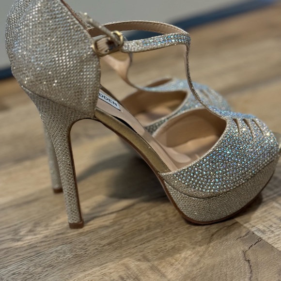 Steve Madden heels size 6 - Picture 4 of 7